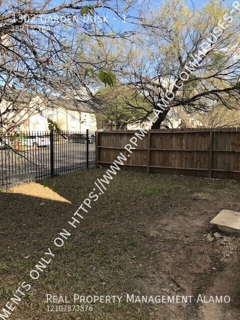 Building Photo - 1302 Garden Dusk