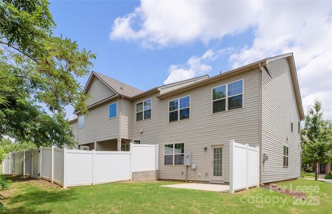 Building Photo - 4033 Black Walnut Wy