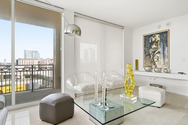 Building Photo - 550 Okeechobee Blvd