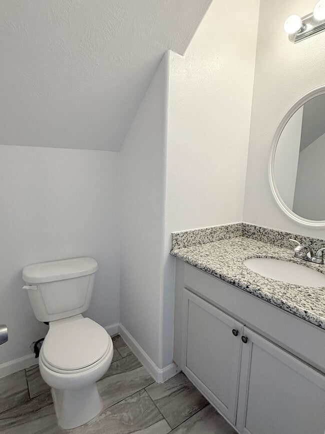 Building Photo - 6810 Strathmore Pl Ct