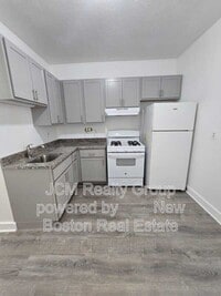 Building Photo - 128 Shawmut St