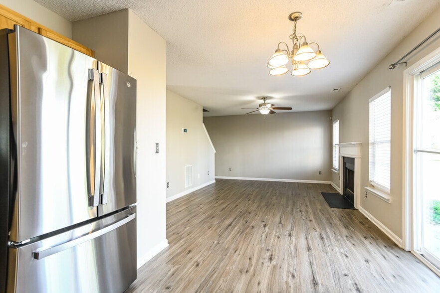 Building Photo - 426 Havenbrook Way NW