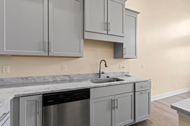 Building Photo - 340 Bluefish Dr