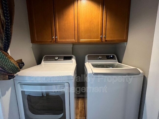 Building Photo - 4080 Cll San Antonio