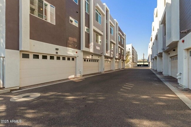 Building Photo - 4444 N 25th St