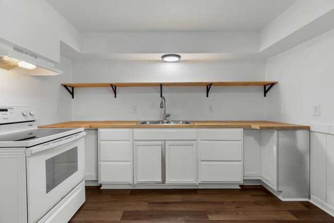 Building Photo - 612 Andrea Ct