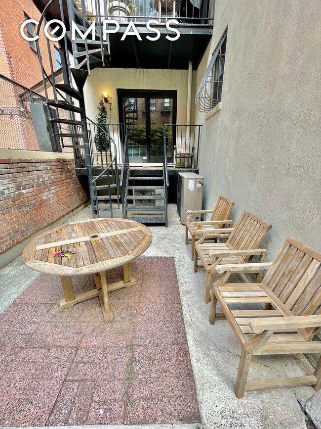 Building Photo - 710 St Nicholas Ave