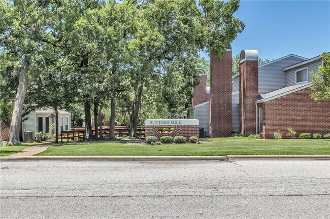 Building Photo - 1500 Olympia Way