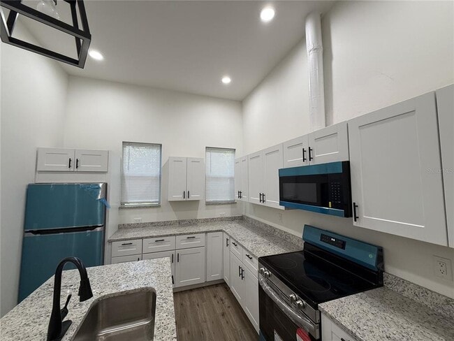 Building Photo - 14 S Forest St