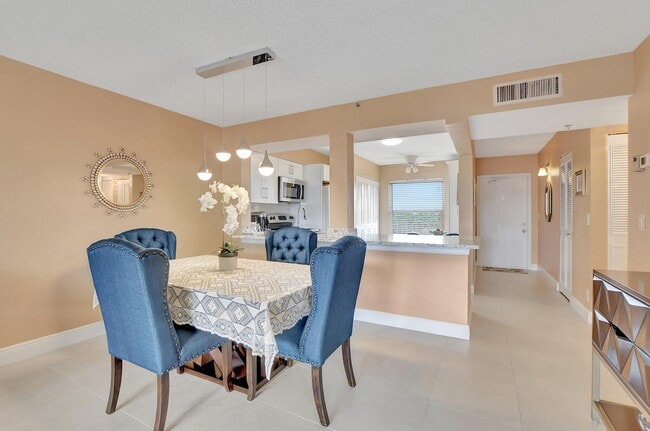 Building Photo - 14527 Bonaire Dr