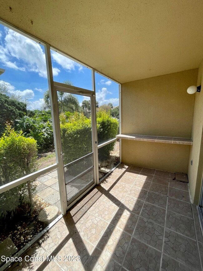 Building Photo - 1664 Sunny Brook Ln