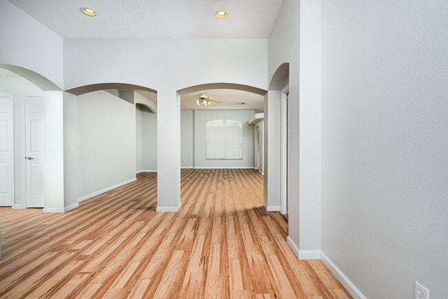 Building Photo - Beautiful Home in Ormond Beach