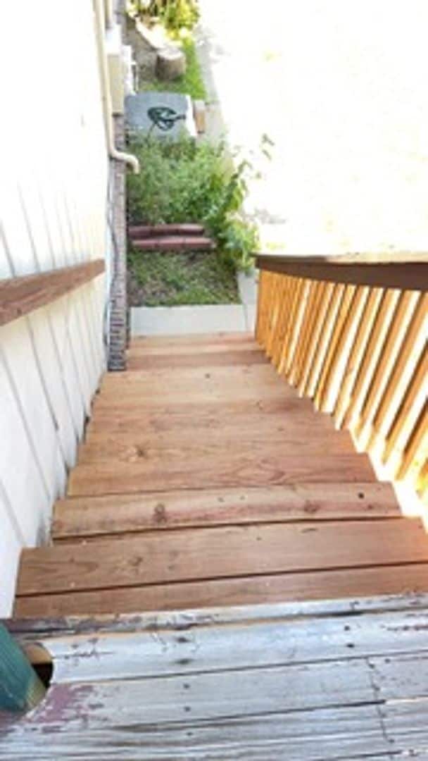 Building Photo - 808 Delaware Ave