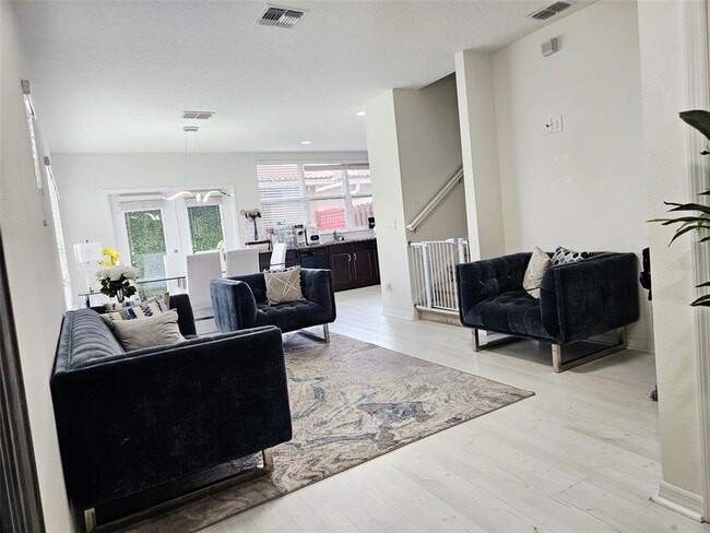 Building Photo - 3102 Camino Real Dr N