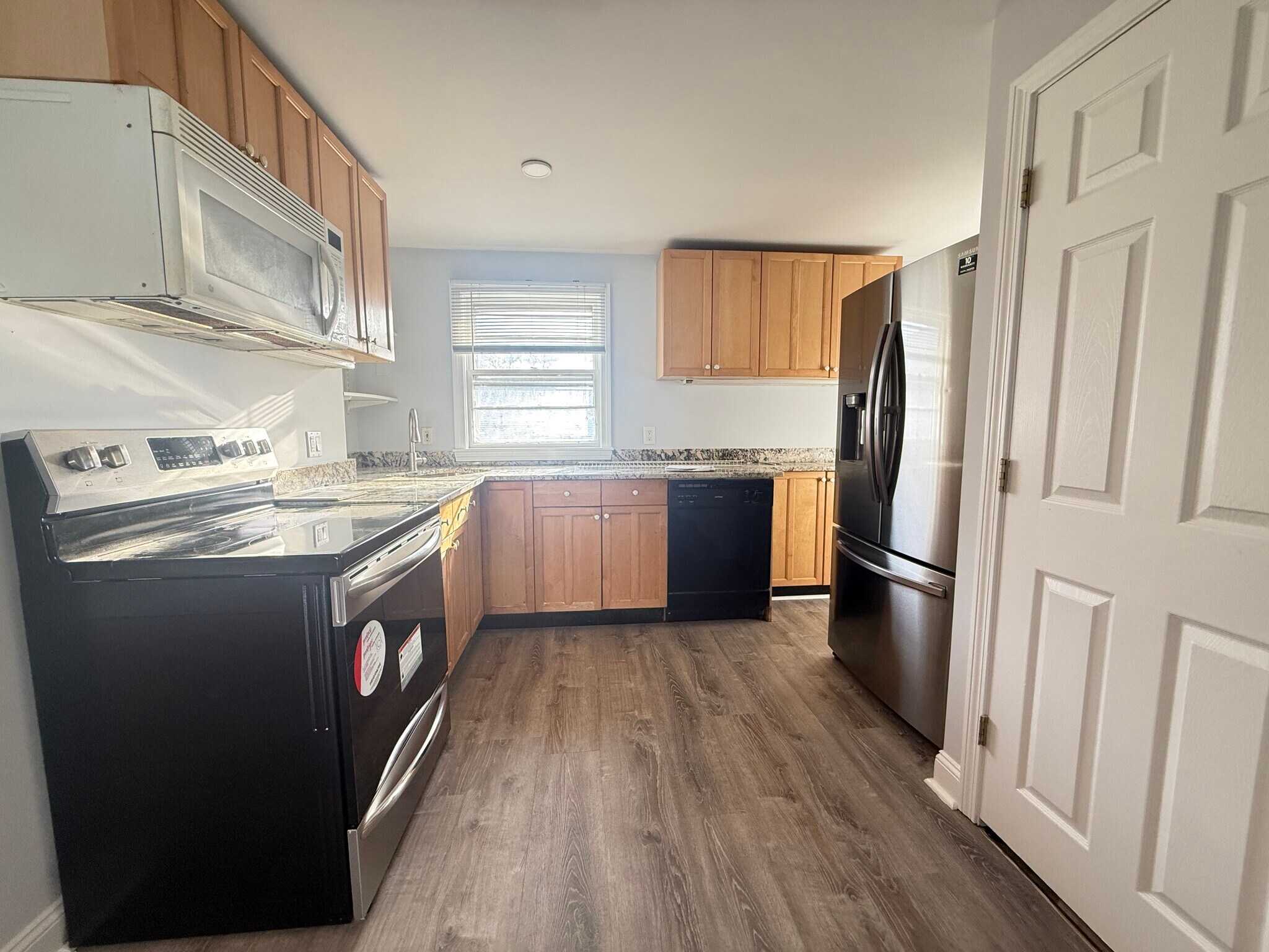 Building Photo - 43 May St