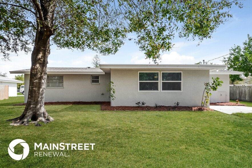 Building Photo - 5310 Olive Ave