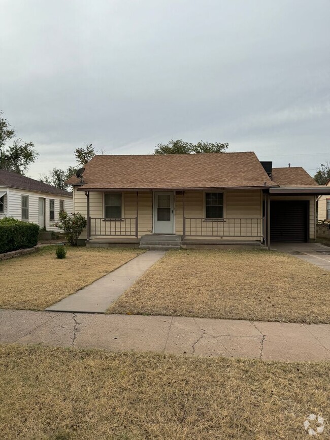 Building Photo - 3 bedroom home