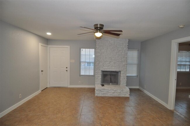 Building Photo - 12520 Esplanade St