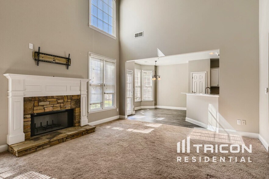 Building Photo - 529 Water Birch Way