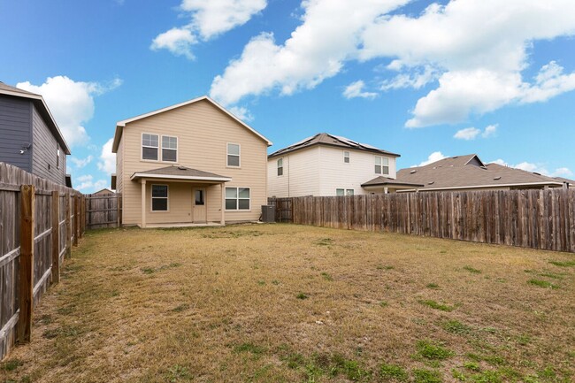 Building Photo - Spacious 4 bedroom - Northeast San Antonio