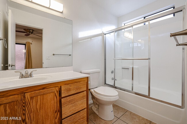 Building Photo - 8940 W Olive Ave