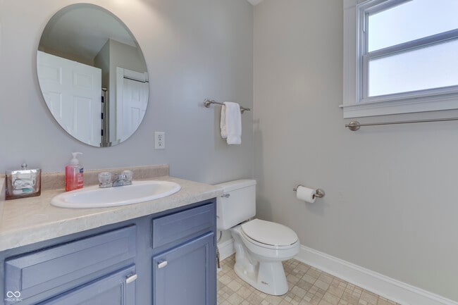 Building Photo - 2322 Alabama St