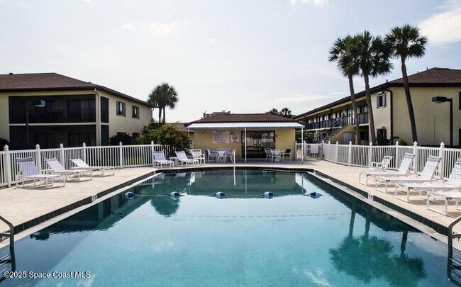 Building Photo - 325 S Banana River Blvd