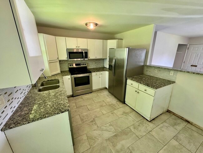 Building Photo - 12025 Wincanton Dr