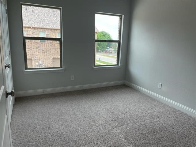 Building Photo - 6120 Blythe Dr