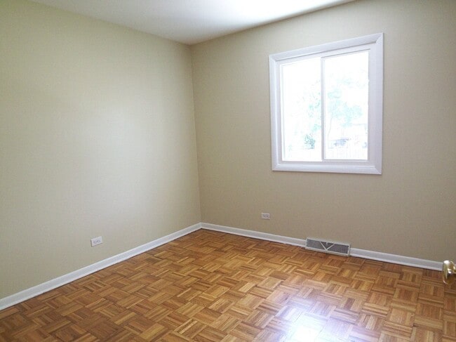 Building Photo - 3835 Winston Dr