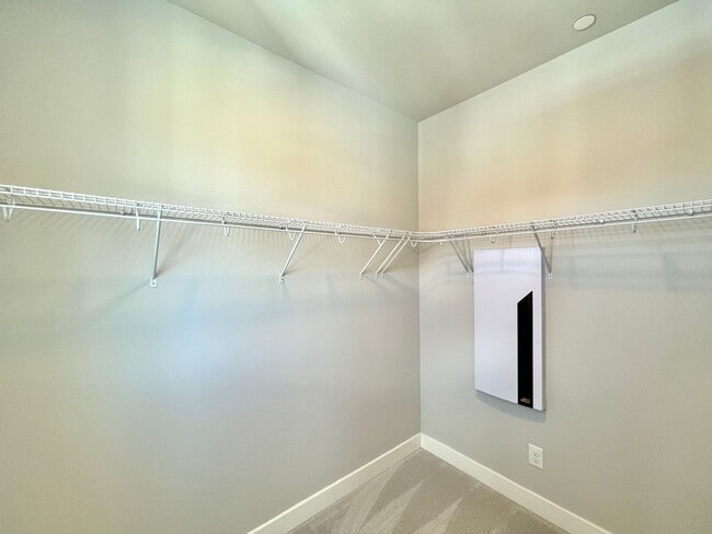 Building Photo - Great Townhome for rent