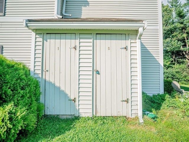 Building Photo - 50 Brookside Dr