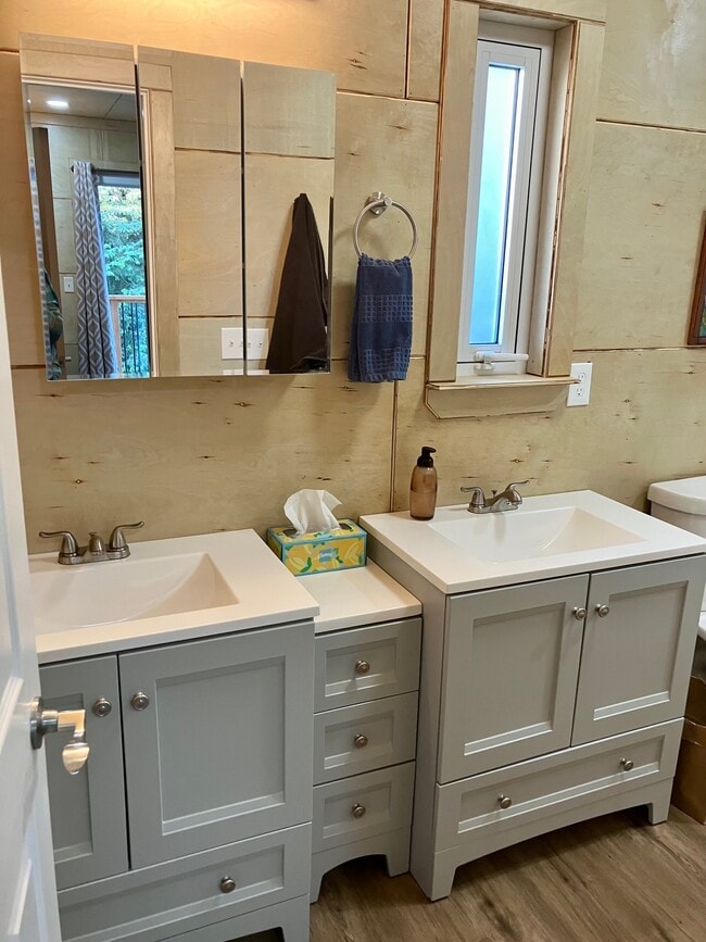 Building Photo - 1149 Virginia Lynn Wy