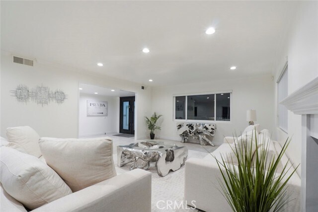 Building Photo - 3381 Oakmont View Dr