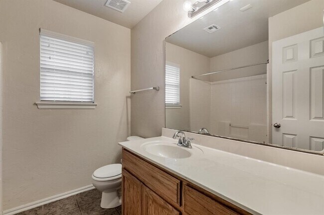 Building Photo - 15937 Katie Ridge Dr