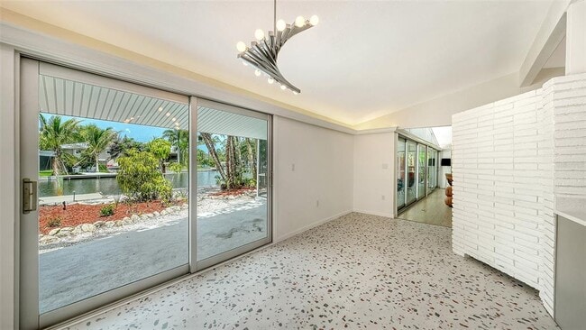 Building Photo - 4830 Higel Ave