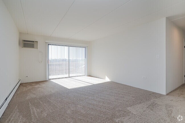 2 BR, 1.5 BA - Living Room - Park Meadows