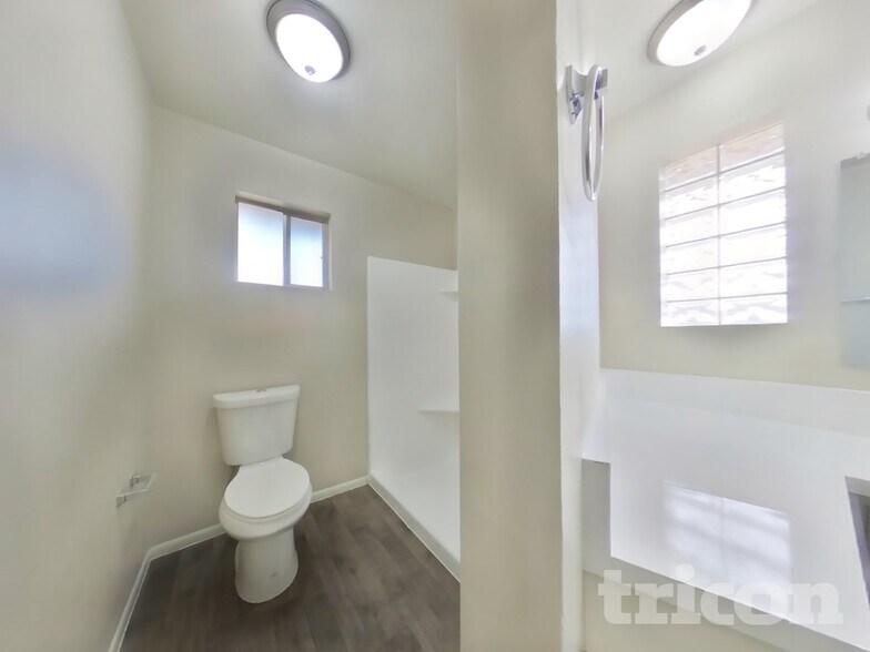 Building Photo - 4207 W Eva St