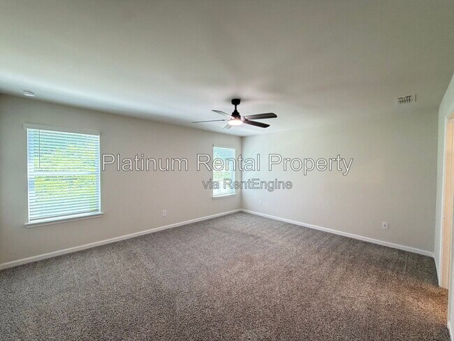 Building Photo - 337 Timberland Ave