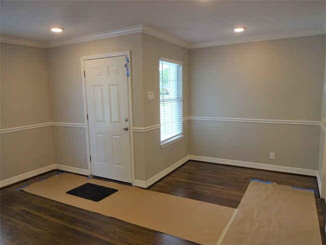 Building Photo - 3923 Cosby St
