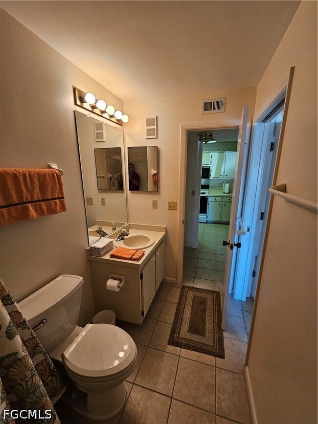 Building Photo - 14831 Summerlin Woods Dr