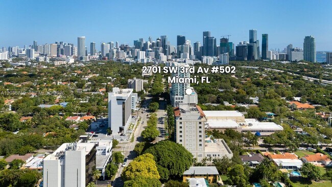 Building Photo - 2701 SW 3rd Ave