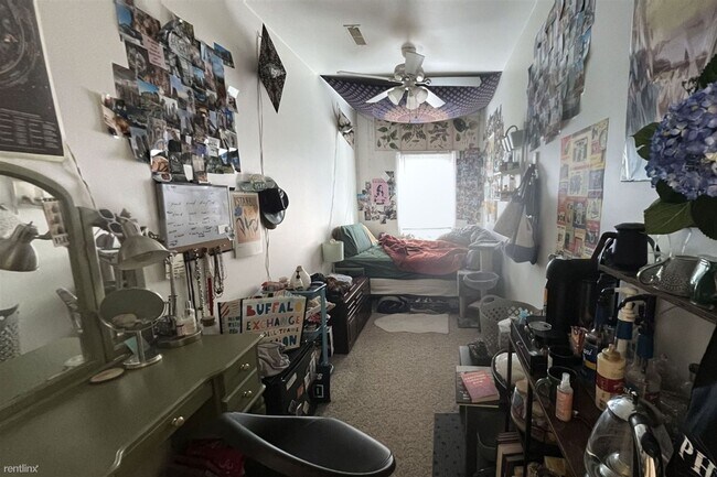 Building Photo - 1715 Arlington St