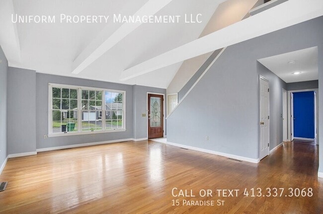 Building Photo - 15 Paradise St