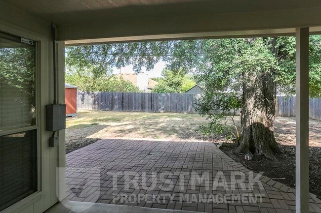 Building Photo - 2115 Wickiup Trail