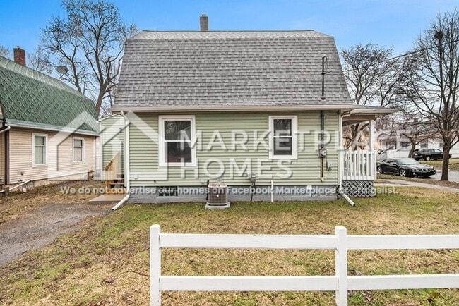 Building Photo - 1101 May St