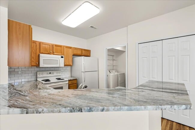Building Photo - 17104 Chesapeake Cir