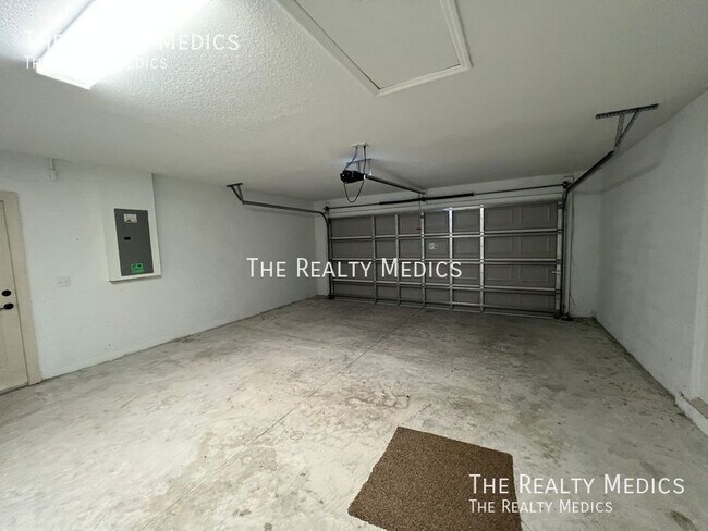 Building Photo - 481 Marion Oaks Blvd