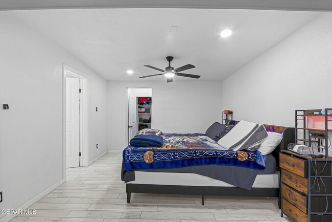 Building Photo - 7740 Phoenix Ave