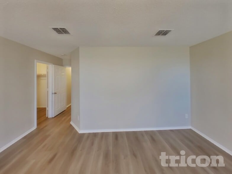 Building Photo - 9201 Riding Stable Ln